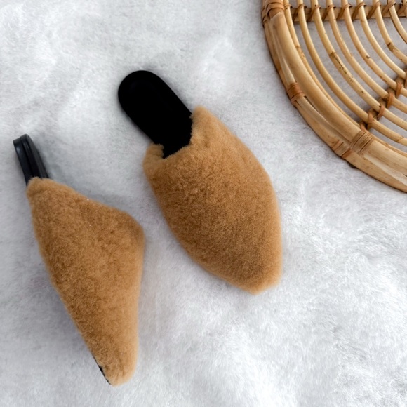 Jenni Kayne Shearling Mules Natural Tan Pointed Toe - Picture 5 of 10